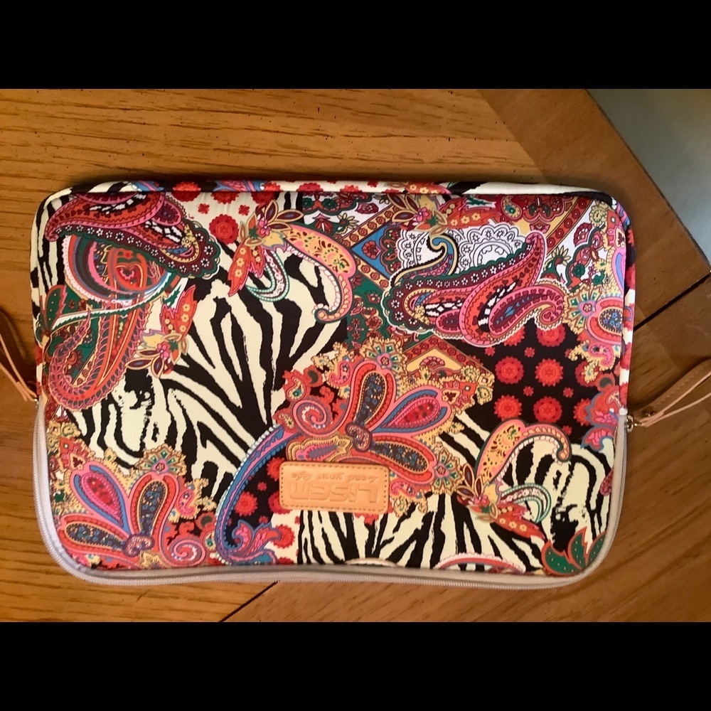 Listen Bright Print Computer Cover 13/14”